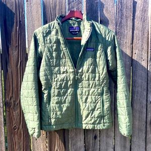 Patagonia Nano Puff in Hemlock Green